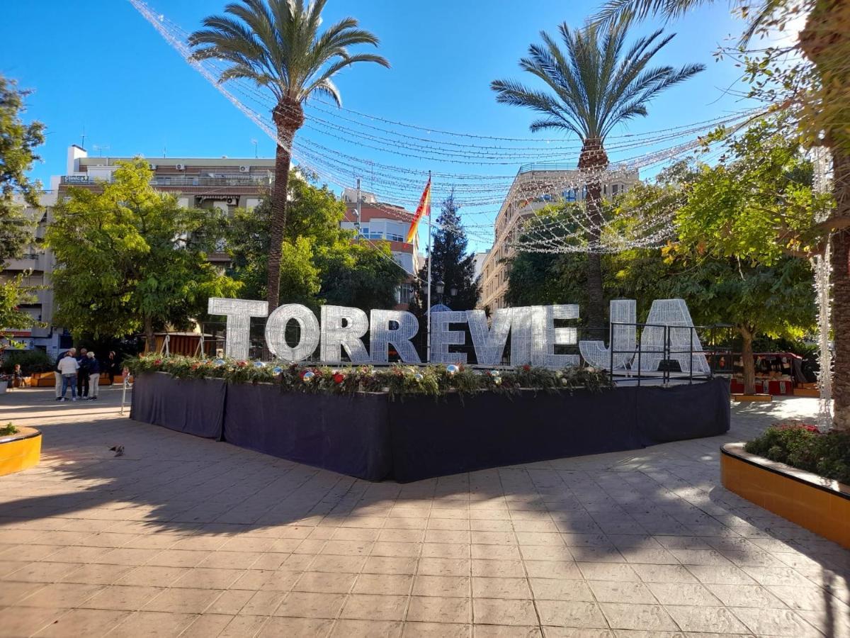 Luxury 2 Bedrooms Apartment With A Garage Torrevieja Exteriér fotografie